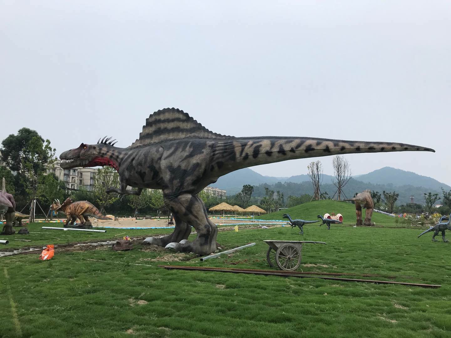 彭州科普展，，仿真恐龙和仿真虫豸装置实现